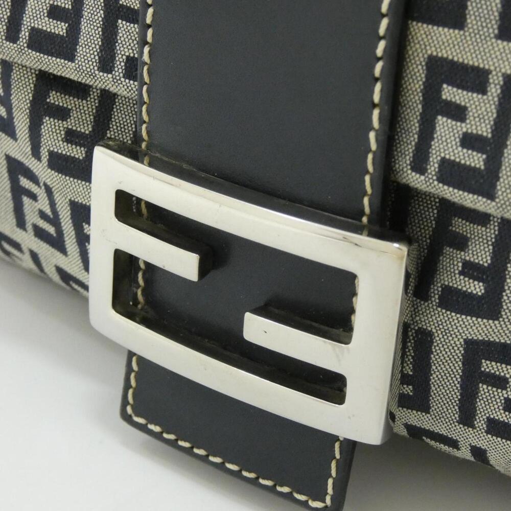 Fendi Baguette 26424 Shoulder Bag - Picture 4 of 10